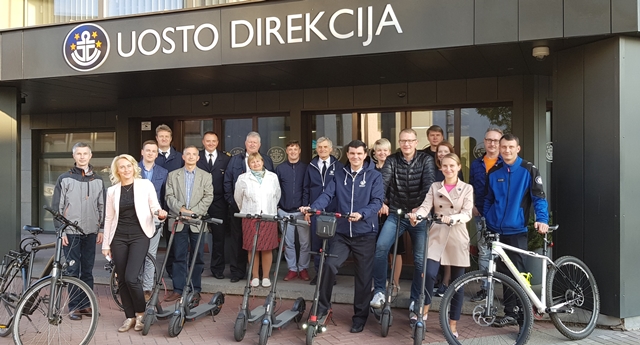 Uosto direkcijoje – diena be automobilio